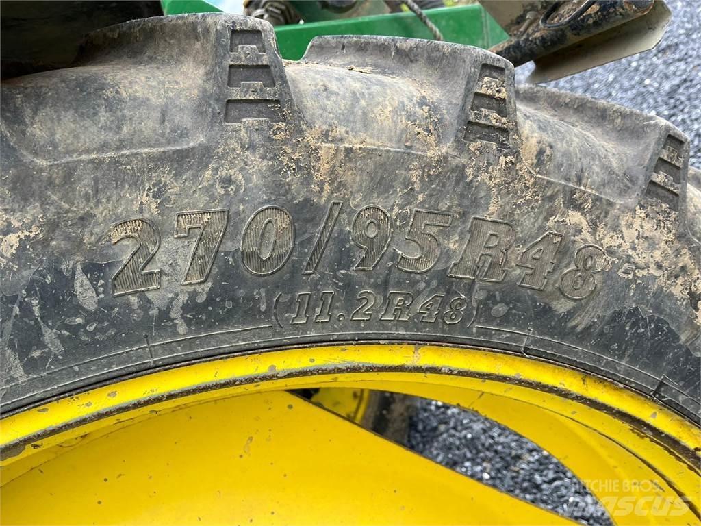 John Deere 4720 Vlečne škropilnice