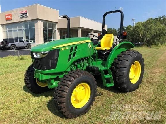 John Deere 5045E Traktorji