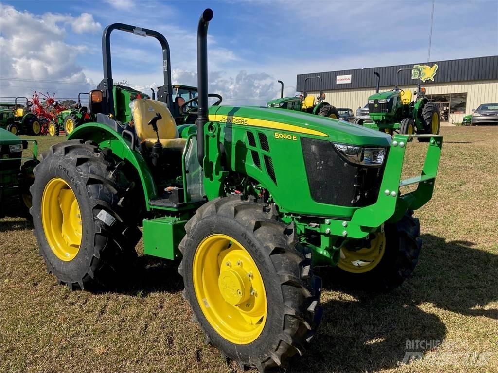 John Deere 5060E Traktorji