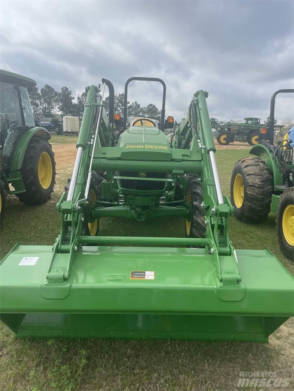 John Deere 5060E Traktorji