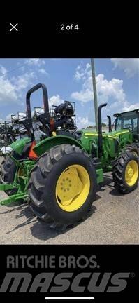 John Deere 5060E Traktorji
