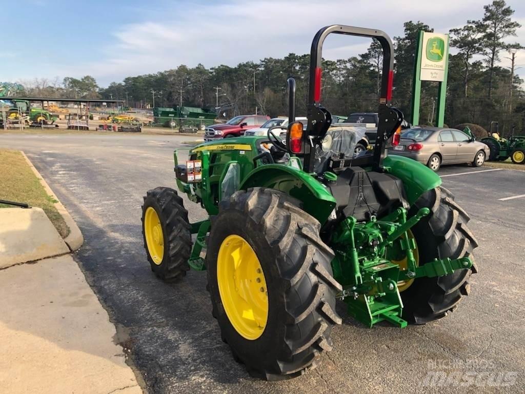 John Deere 5067E Traktorji