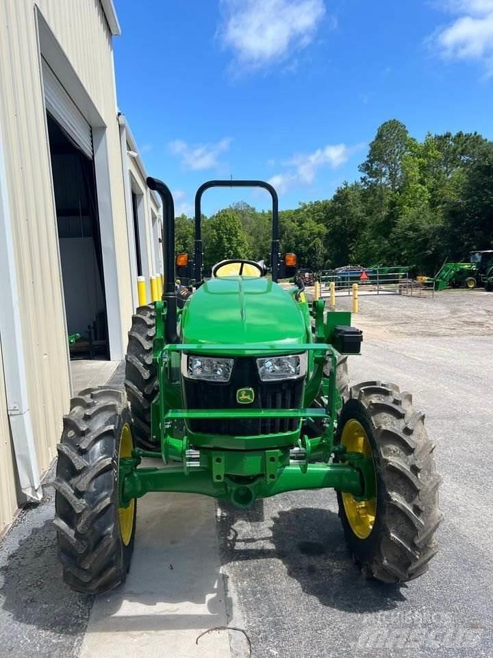 John Deere 5067E Traktorji