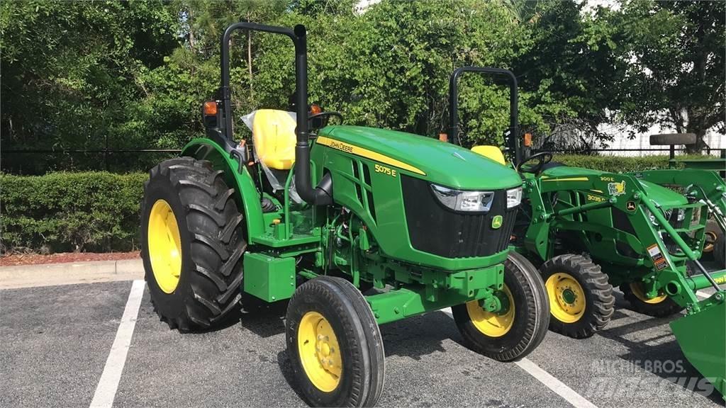 John Deere 5075E Traktorji