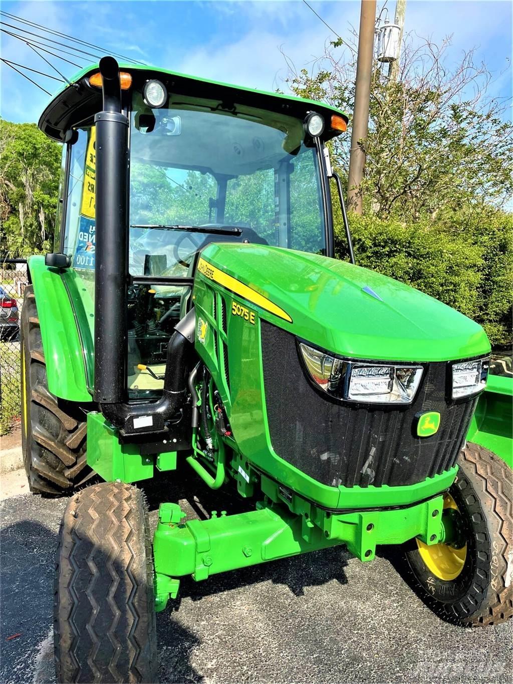 John Deere 5075E Traktorji