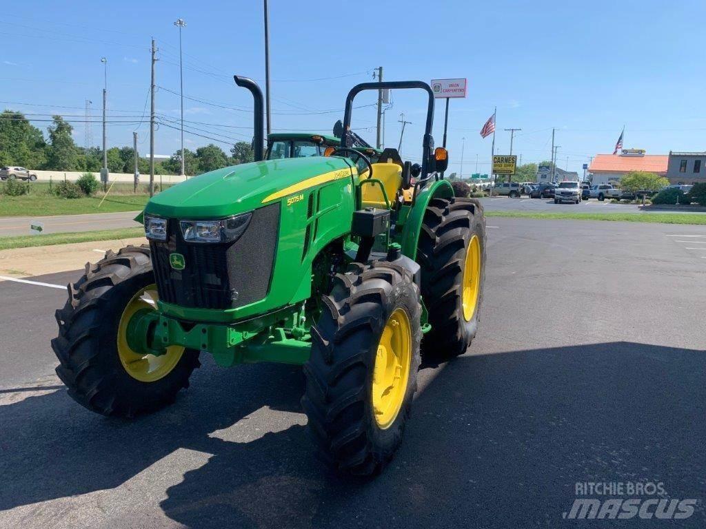 John Deere 5075M Traktorji
