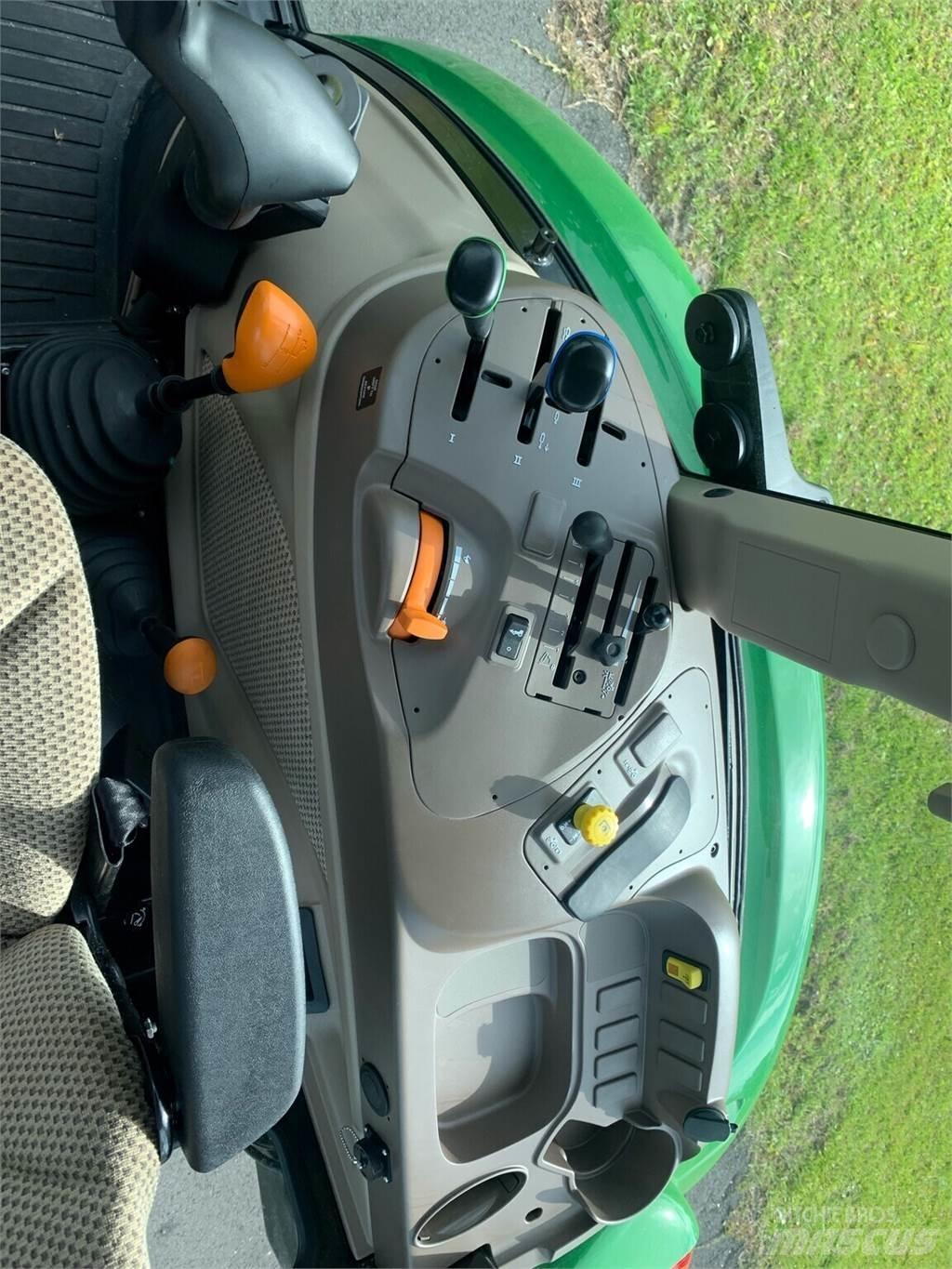 John Deere 5090E Traktorji
