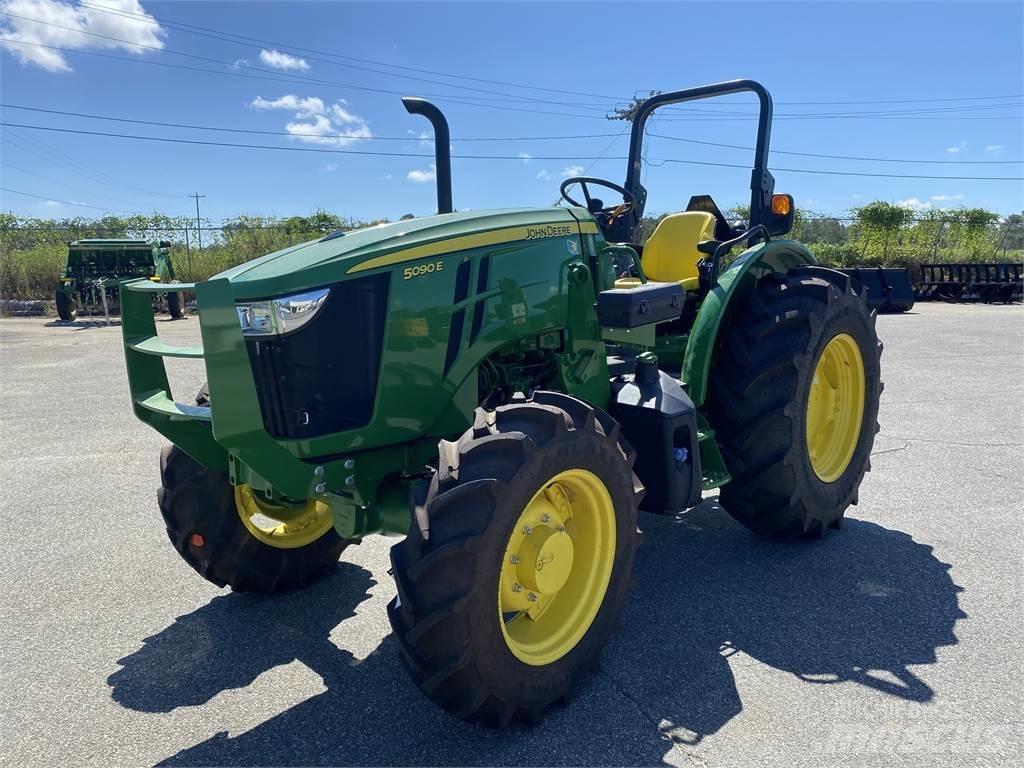 John Deere 5090E Traktorji