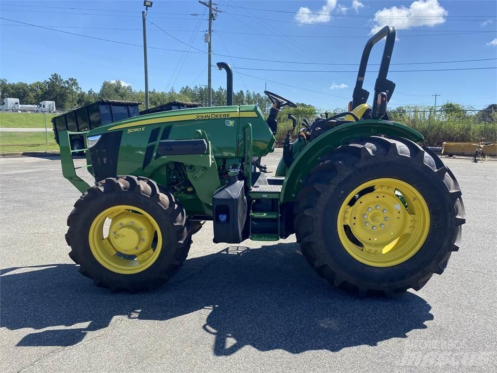 John Deere 5090E Traktorji
