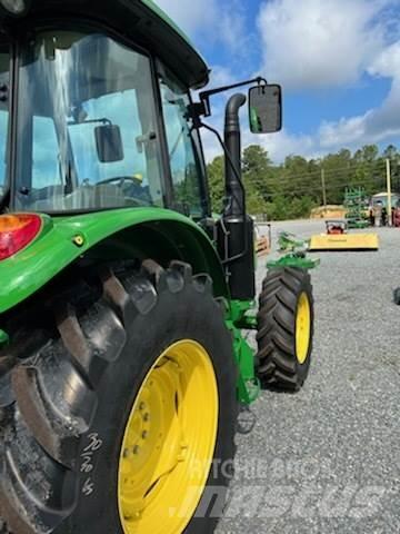 John Deere 5090M Traktorji