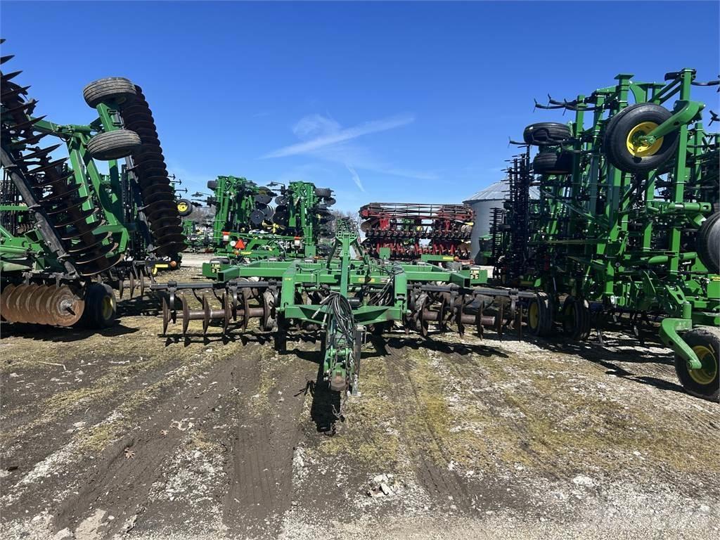 John Deere 512 Ostali priključki in naprave za pripravo tal