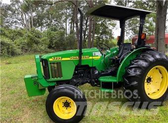 John Deere 5205 Traktorji