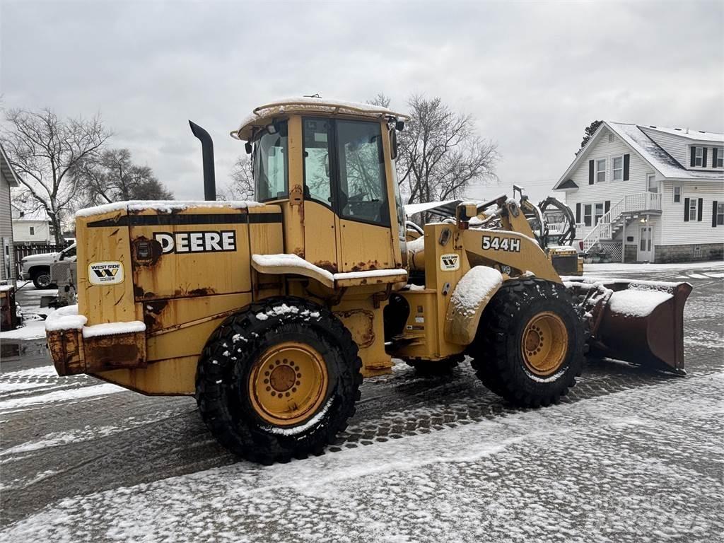 John Deere 544H Kolesni nakladalci