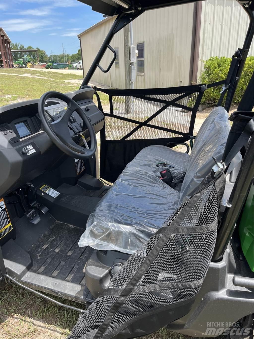 John Deere 560E Pomožni stroji