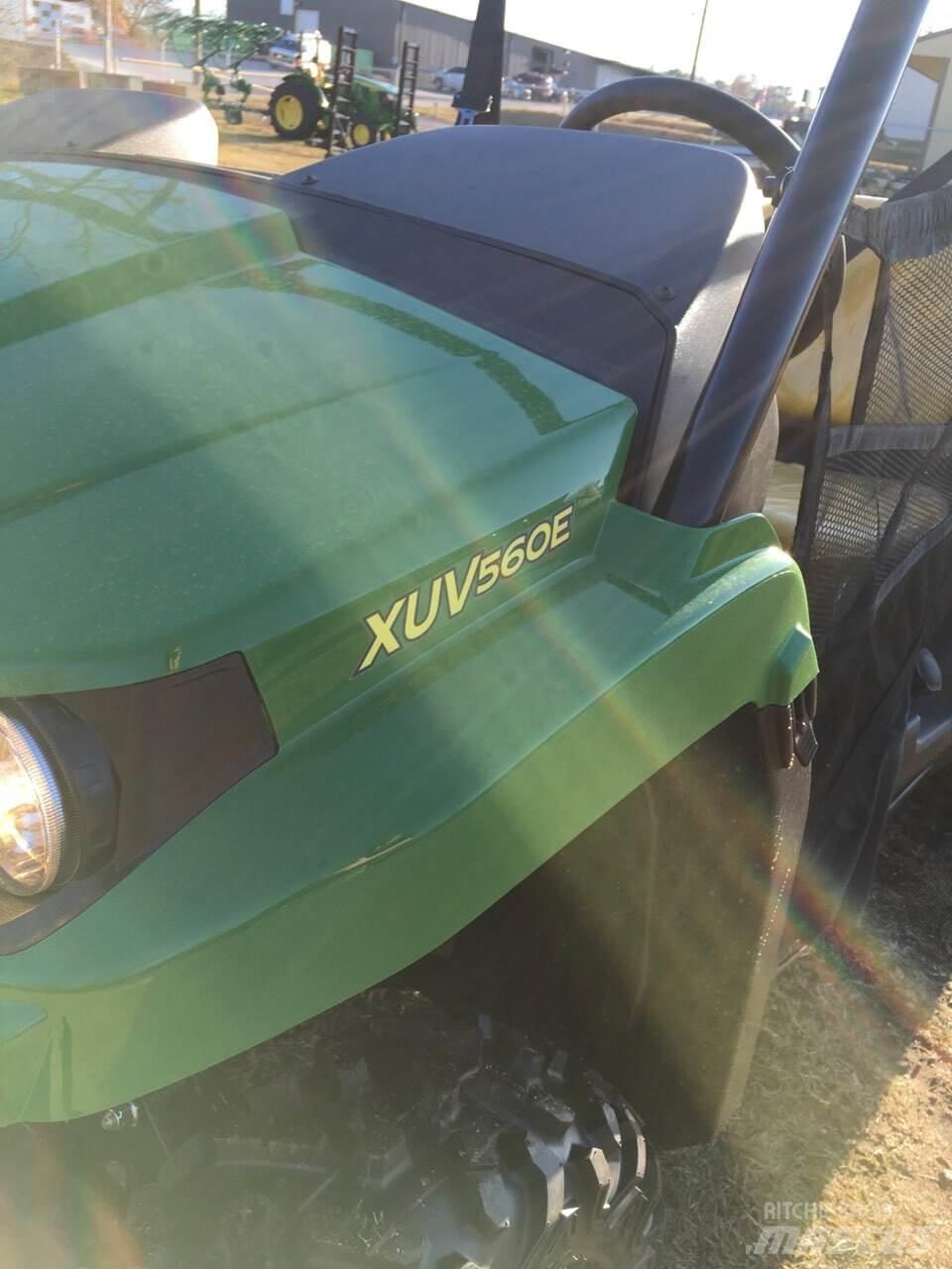 John Deere 560E Pomožni stroji