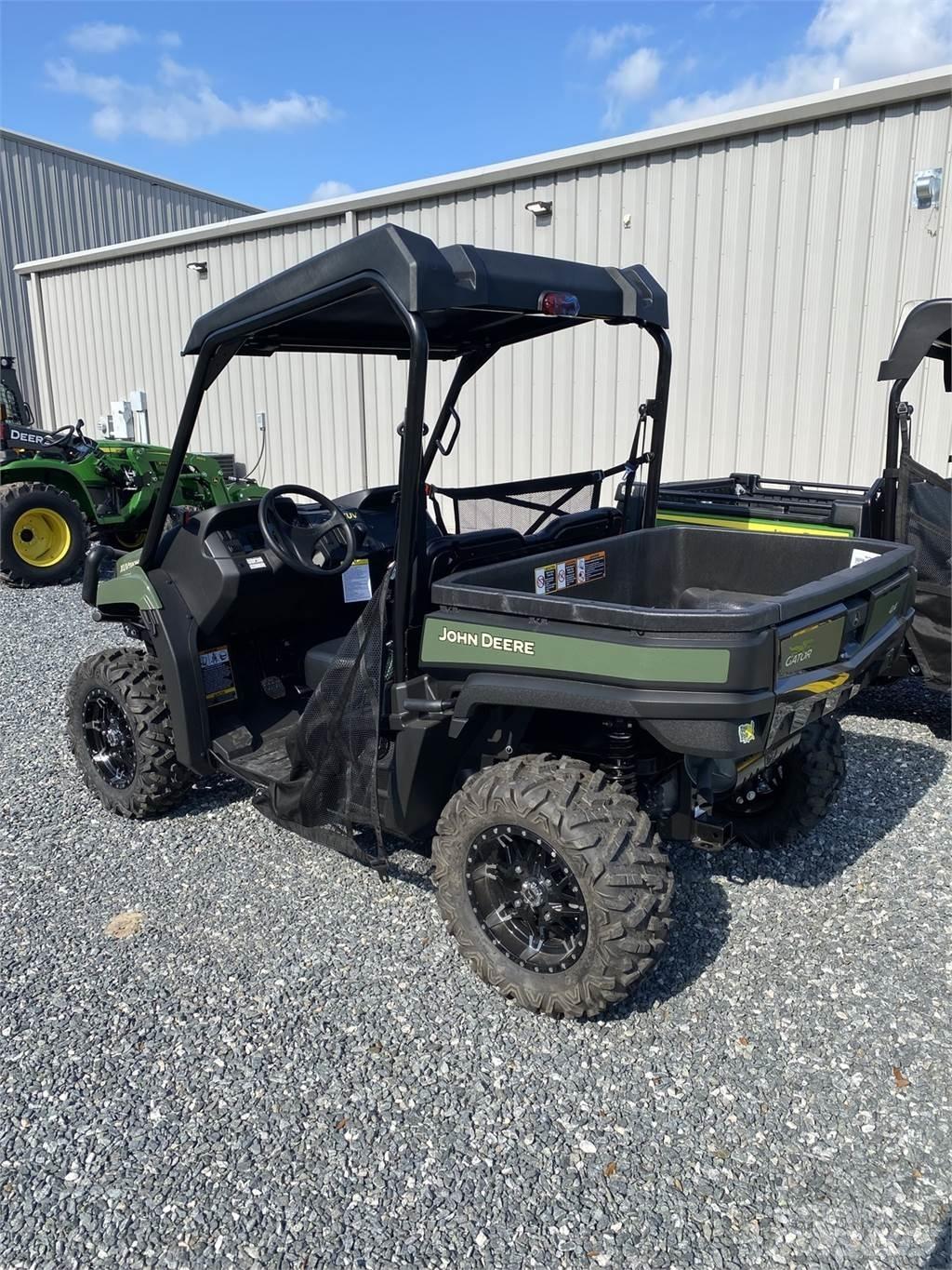 John Deere 590M Pomožni stroji