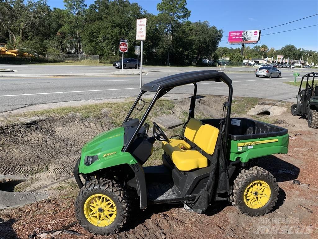 John Deere 590M Pomožni stroji