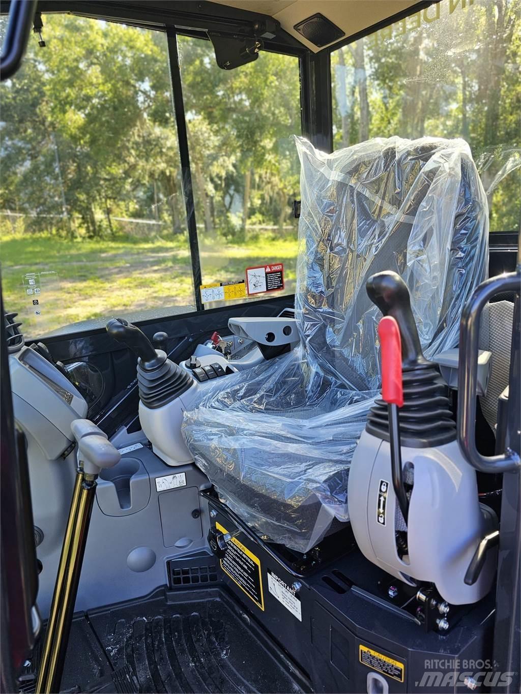 John Deere 60 P Mini bagri <7t