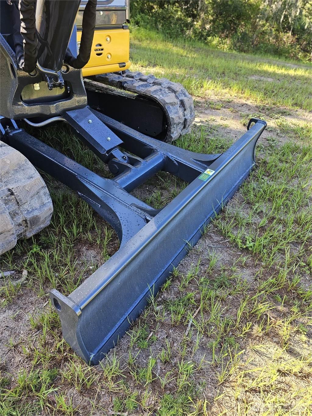 John Deere 60 P Mini bagri <7t