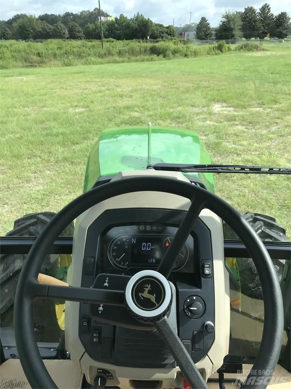 John Deere 6105E Traktorji