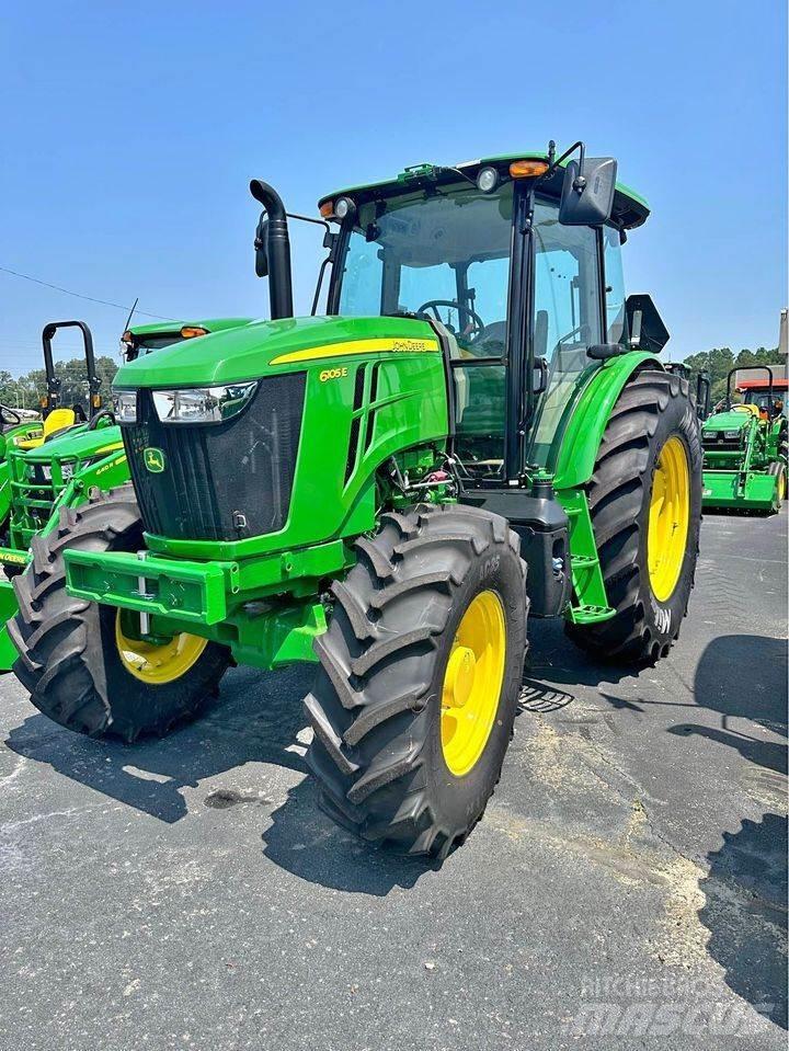 John Deere 6105E Traktorji