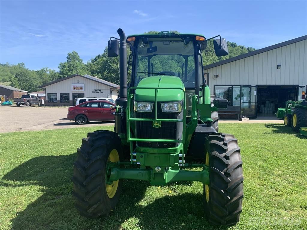 John Deere 6120E Traktorji