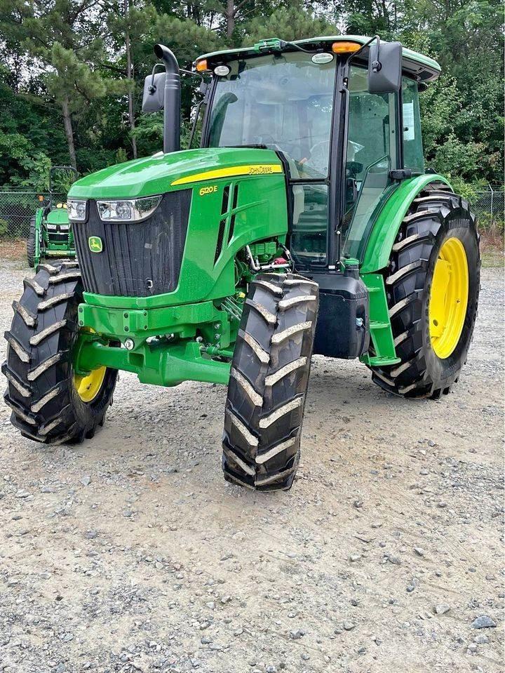 John Deere 6120E Traktorji