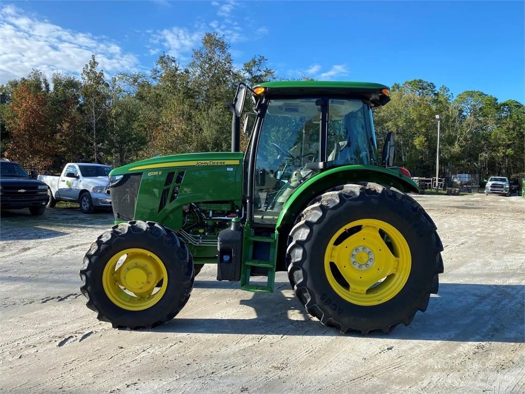 John Deere 6135E Traktorji