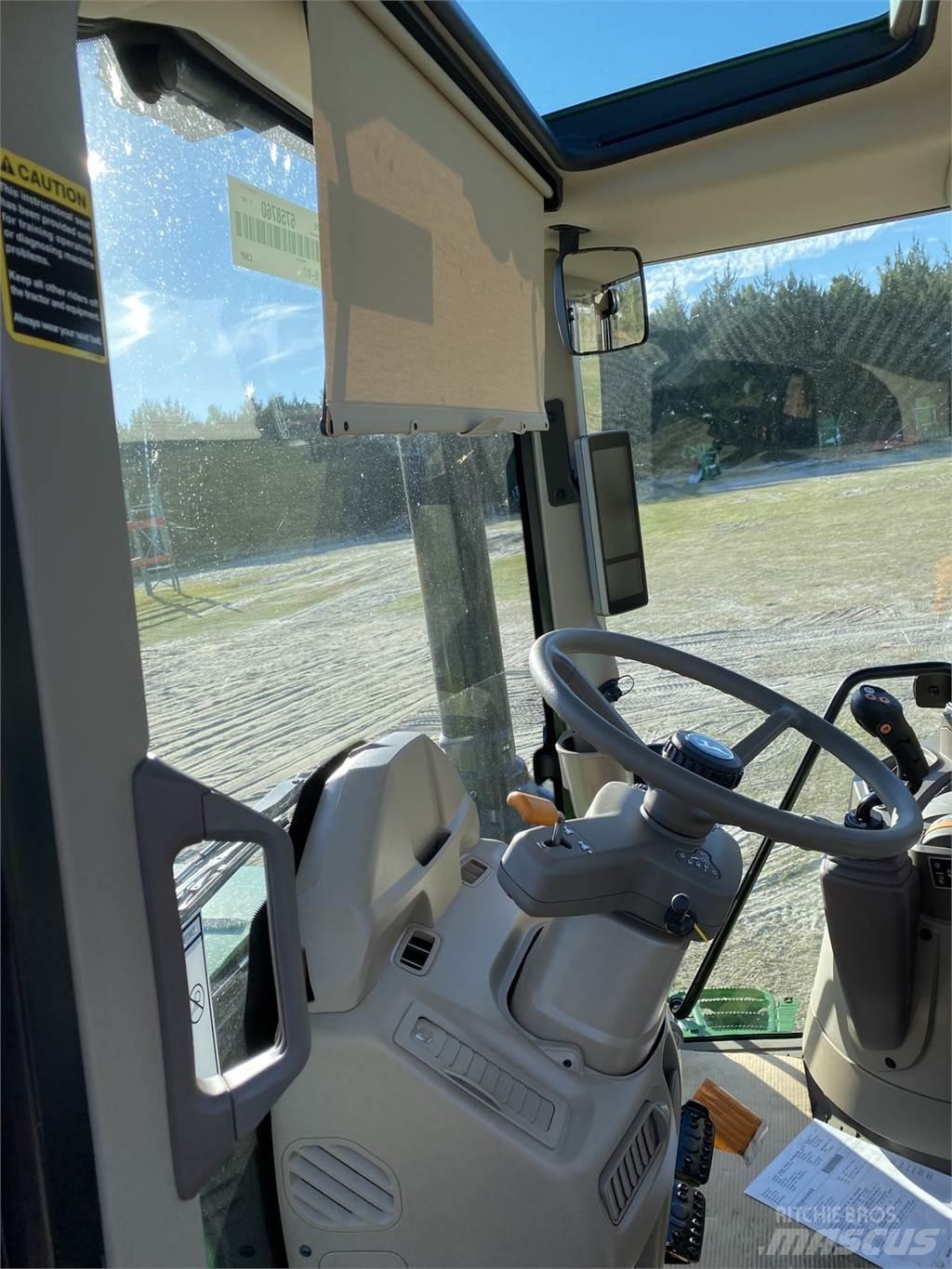 John Deere 6155M Traktorji