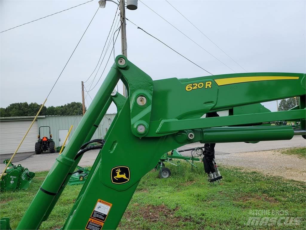 John Deere 620R Traktorji