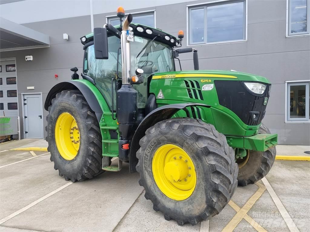 John Deere 6215R Traktorji