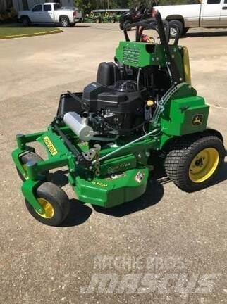 John Deere 636M Vrtni traktor kosilnice