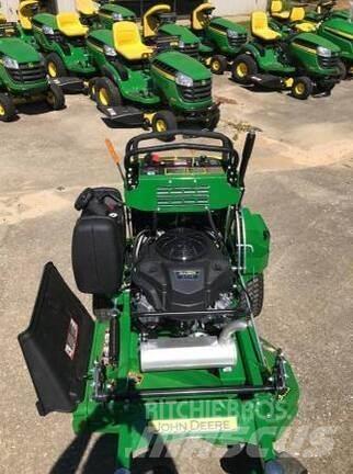John Deere 636M Vrtni traktor kosilnice