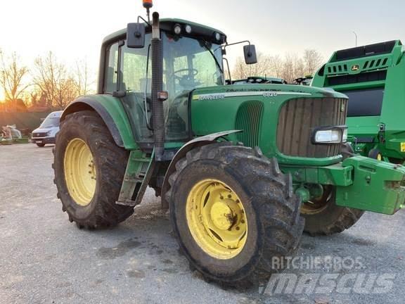 John Deere 6820 Traktorji