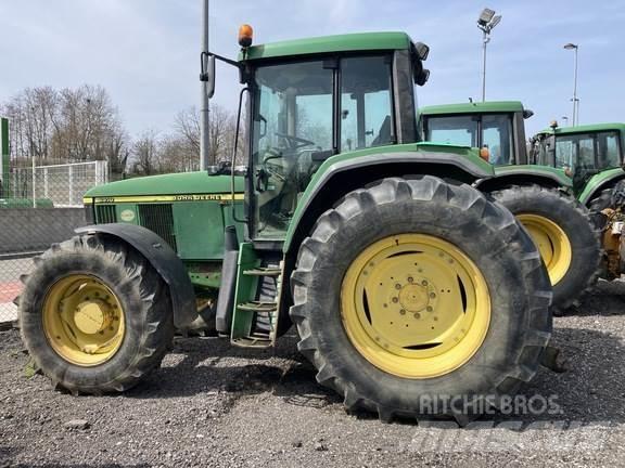 John Deere 6910 Traktorji