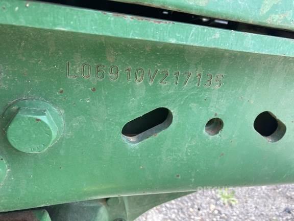 John Deere 6910 Traktorji