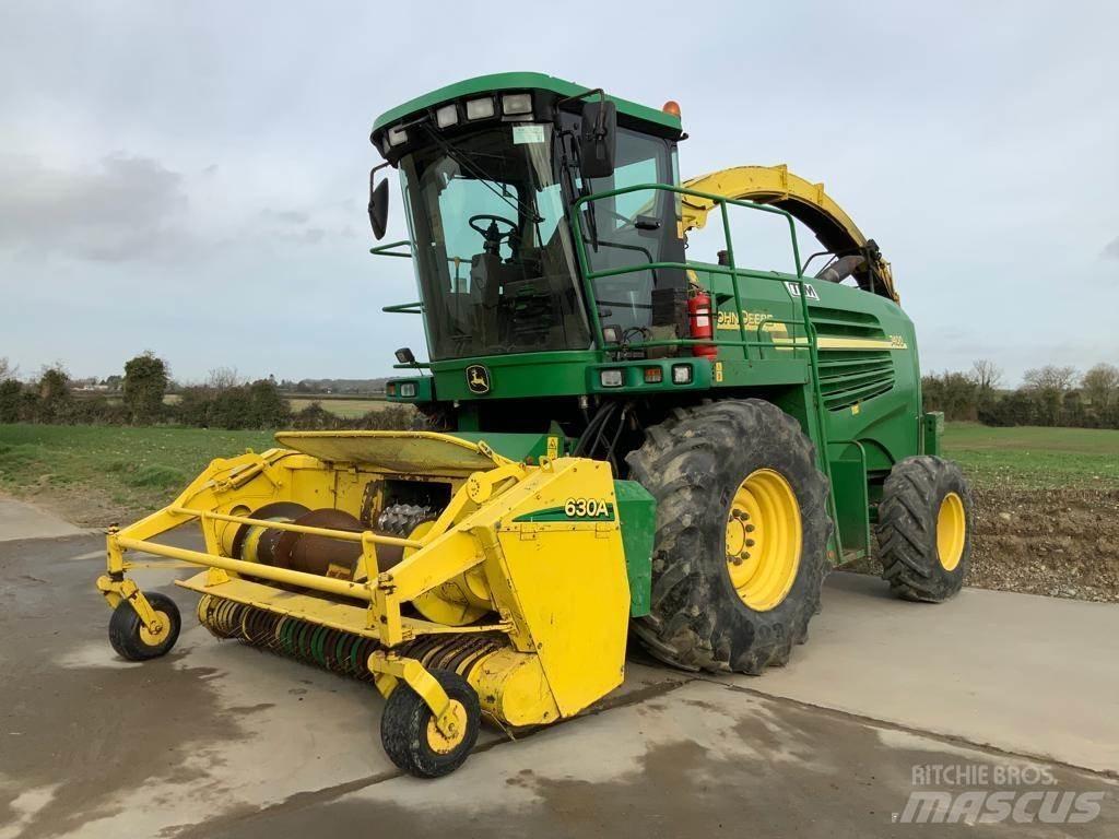 John Deere 7400 Kombajni za krmo