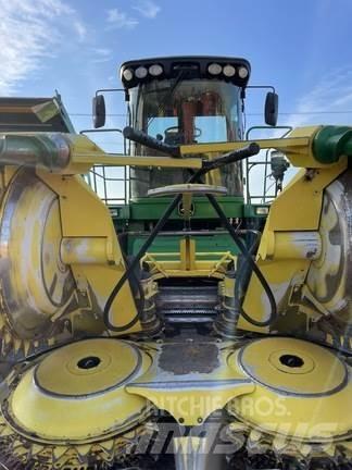 John Deere 7700 Kombajni za krmo