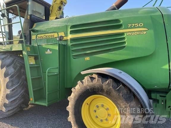 John Deere 7750 Kombajni za krmo