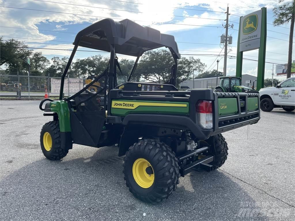 John Deere 815E Pomožni stroji