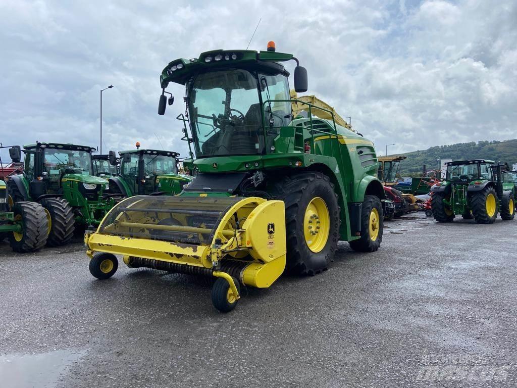 John Deere 8400i Kombajni za krmo