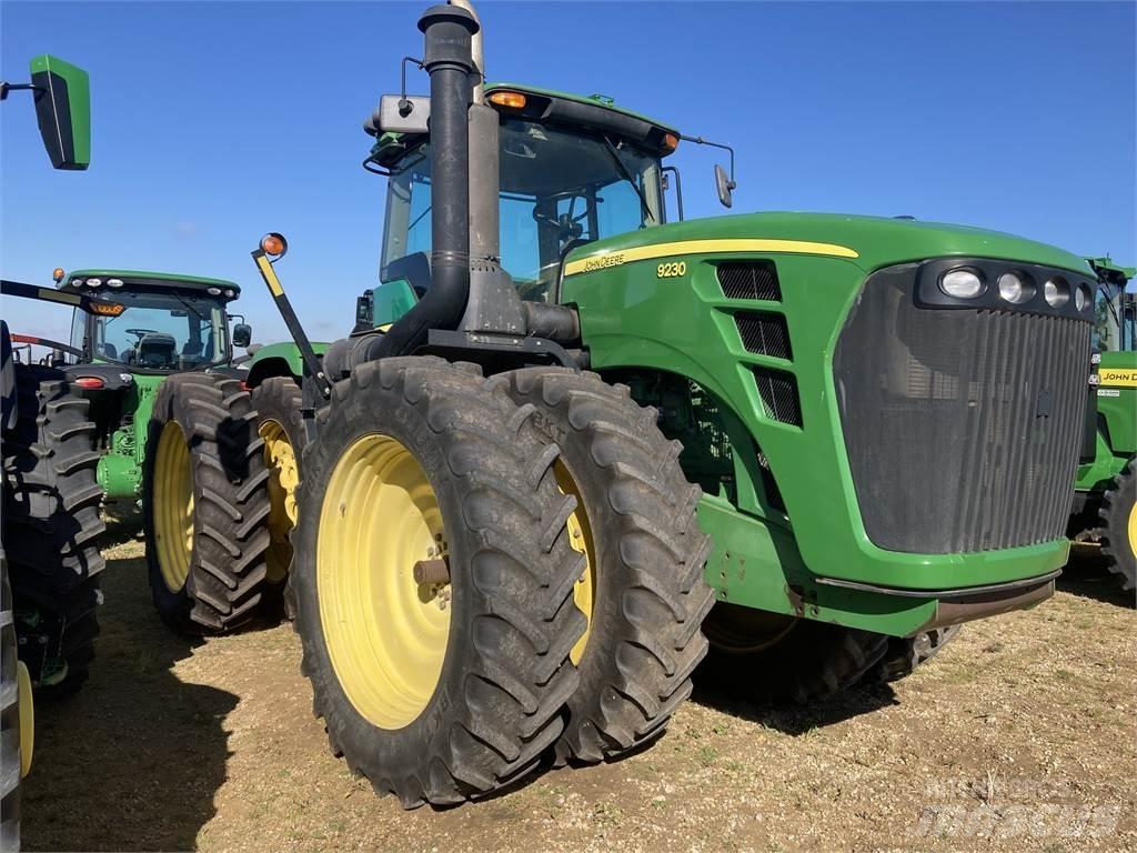 John Deere 9230 Traktorji