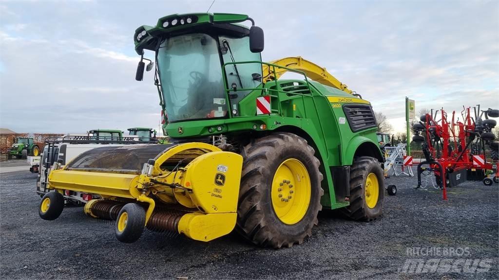 John Deere 9600 Kombajni za krmo