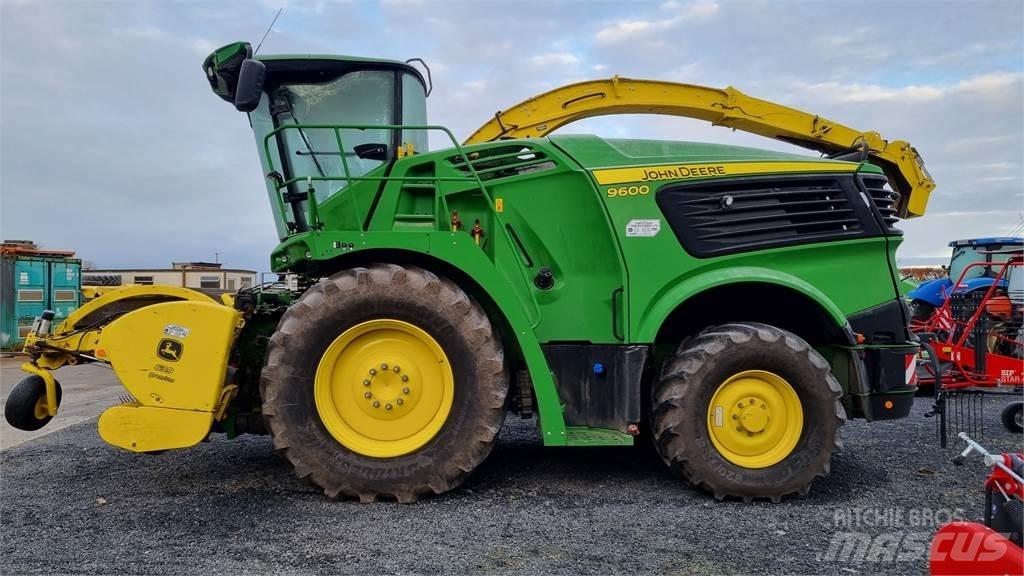 John Deere 9600 Kombajni za krmo