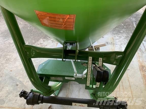 John Deere F/500 Vlečne škropilnice