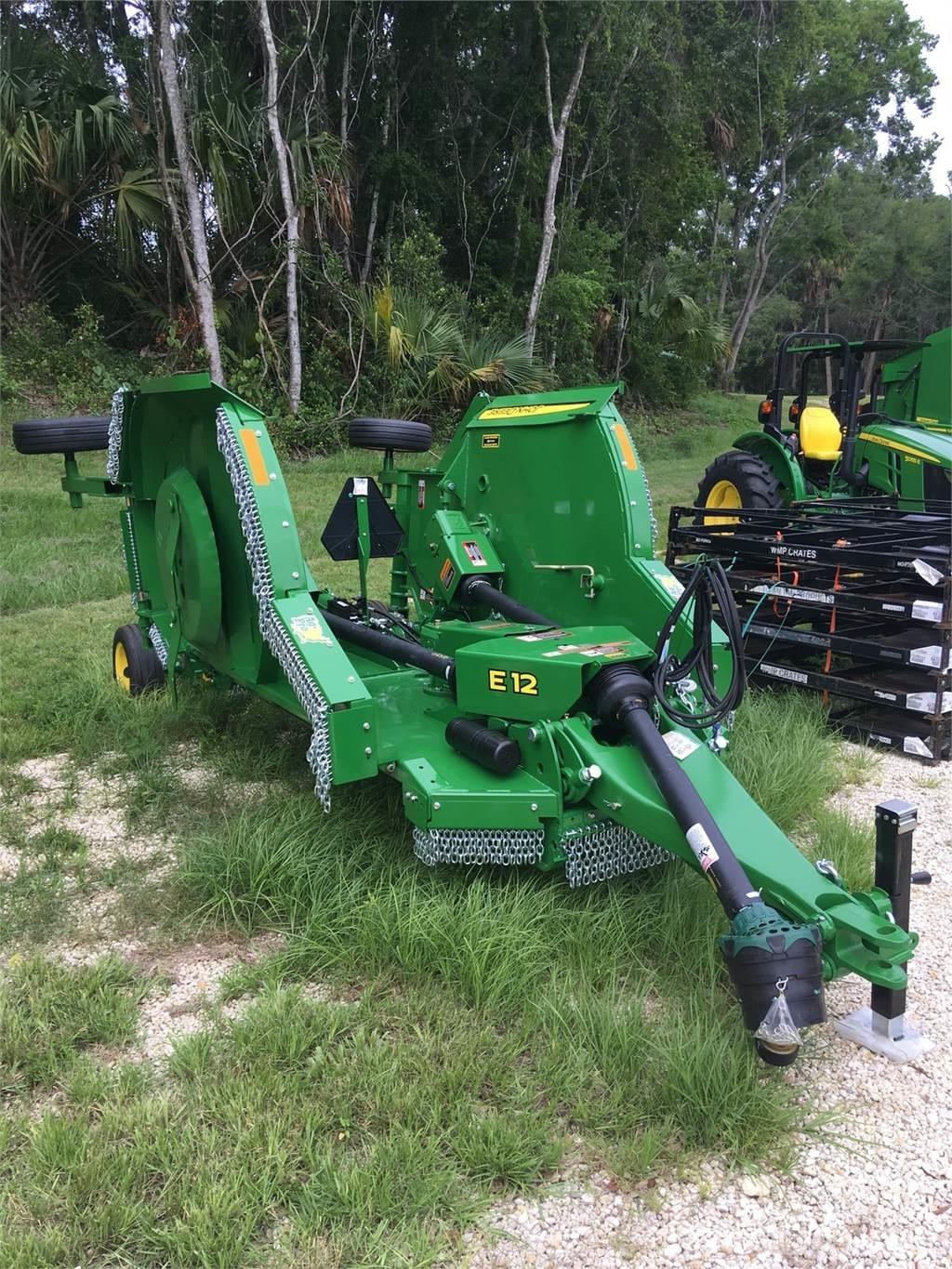 John Deere FC12E Rezač za bale, oprema za rezanje in odvijanje bal
