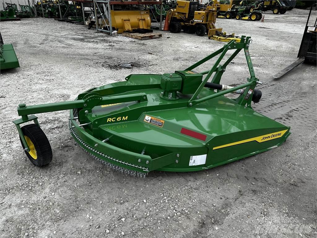 John Deere RC6M Rezač za bale, oprema za rezanje in odvijanje bal