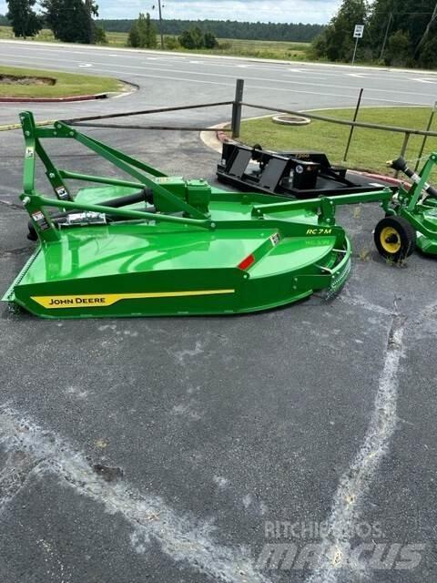 John Deere RC7M Rezač za bale, oprema za rezanje in odvijanje bal