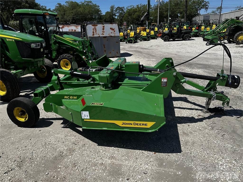 John Deere RC8M Rezač za bale, oprema za rezanje in odvijanje bal
