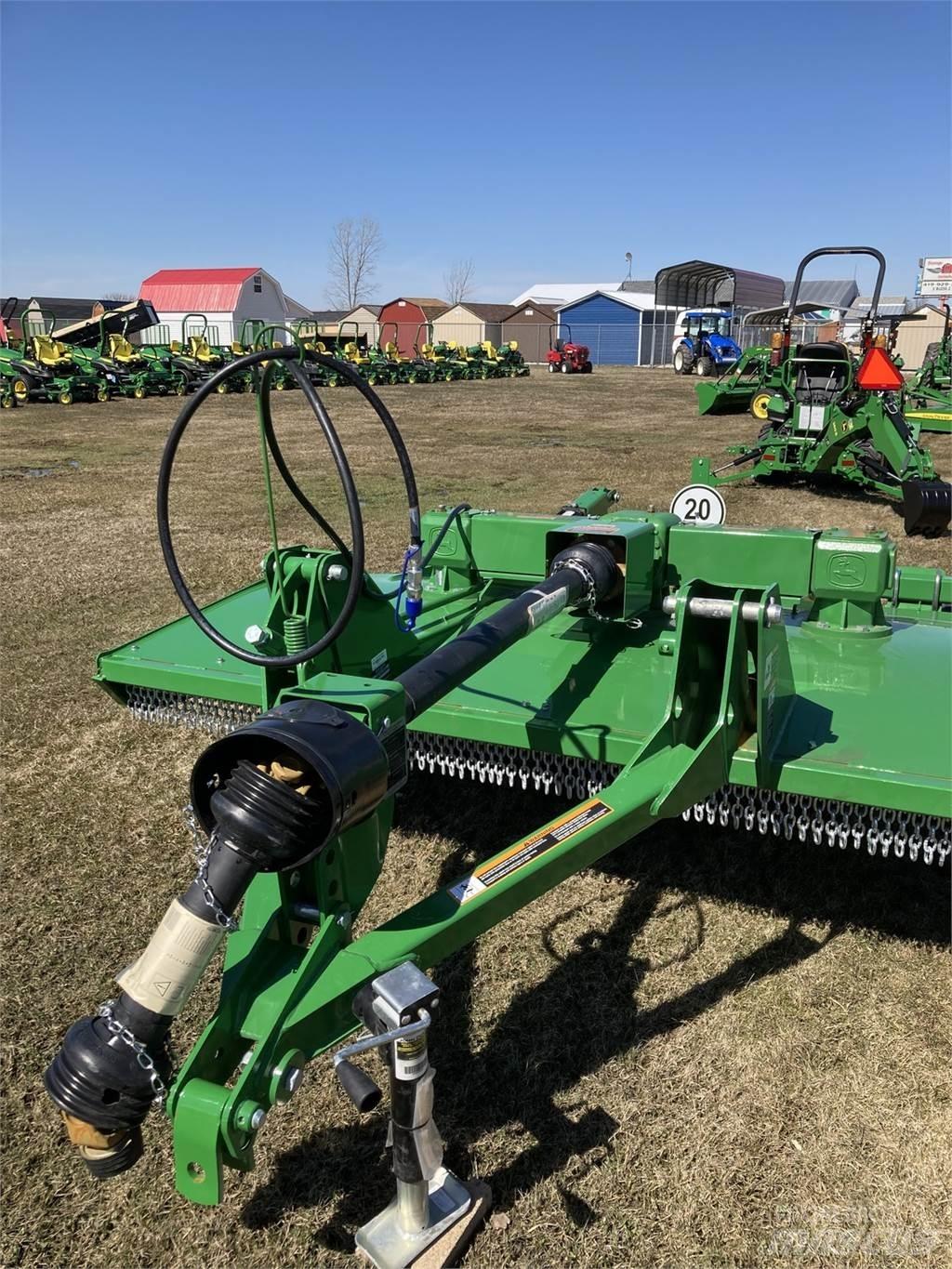 John Deere RC8M Rezač za bale, oprema za rezanje in odvijanje bal